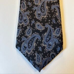 Hardie Amies London Silk Necktie Classic Tan & Blue Paisley Sophisticated